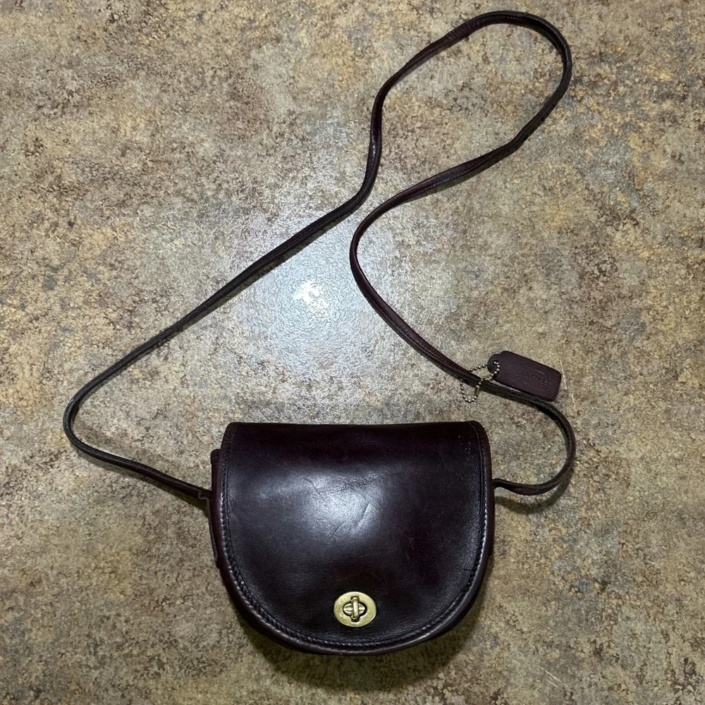 Vintage Leather Coach Bag Brown Mohagony Turnlock 0221-223 Shoulder Crossbody